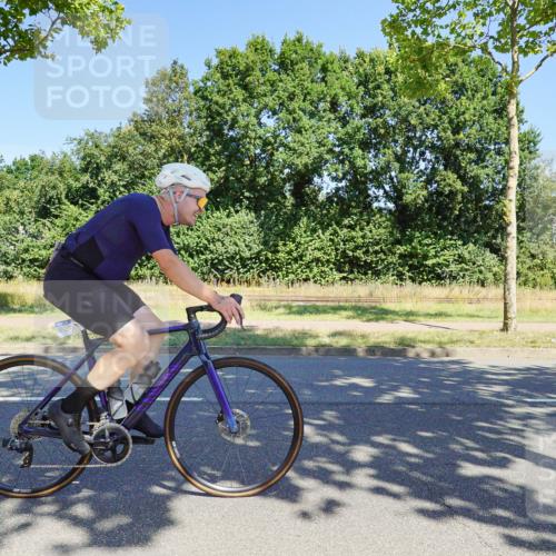 09.08.2026 - GEWOBA Citytriathlon Bremen Michael Burmester http://msf.ph/oto/9961193 09.08.2026 13:06:19 Radfahren 540, 547, 619, 645, 647, 677, 683, 685, 765, 927 meine-sportfotos.de