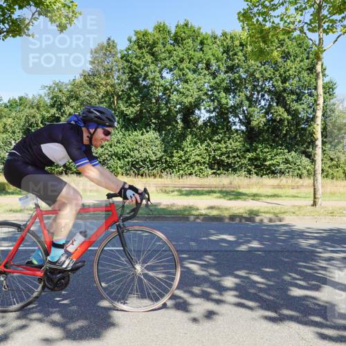 09.08.2026 - GEWOBA Citytriathlon Bremen Michael Burmester http://msf.ph/oto/9961227 09.08.2026 13:07:29 Radfahren 959, 1149, 1158 meine-sportfotos.de