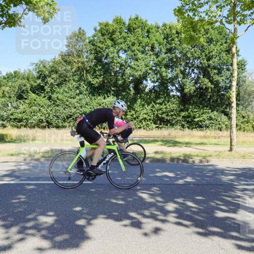 09.08.2026 - GEWOBA Citytriathlon Bremen Michael Burmester http://msf.ph/oto/9961254 09.08.2026 13:08:32 Radfahren 730, 756, 820, 879, 904, 1016, 1137 meine-sportfotos.de