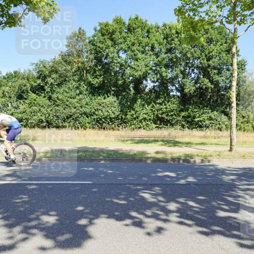 09.08.2026 - GEWOBA Citytriathlon Bremen Michael Burmester http://msf.ph/oto/9961286 09.08.2026 13:09:21 Radfahren 724, 795, 826, 1103, 1114, 1143 meine-sportfotos.de