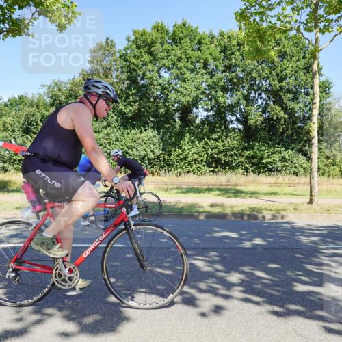 09.08.2026 - GEWOBA Citytriathlon Bremen Michael Burmester http://msf.ph/oto/9961302 09.08.2026 13:09:54 Radfahren 739, 799, 822, 880, 914, 947, 963, 1009, 1013, 1129, 1141 meine-sportfotos.de