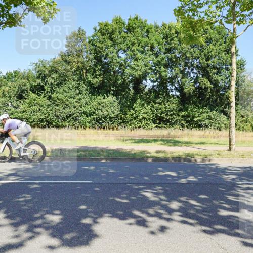 09.08.2026 - GEWOBA Citytriathlon Bremen Michael Burmester http://msf.ph/oto/9961316 09.08.2026 13:10:19 Radfahren 545, 748, 807, 1130 meine-sportfotos.de