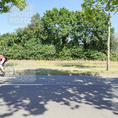09.08.2026 - GEWOBA Citytriathlon Bremen Michael Burmester http://msf.ph/oto/9961351 09.08.2026 13:11:14 Radfahren 555, 566, 596, 600, 639, 679, 728, 749, 788, 792, 814, 884 meine-sportfotos.de