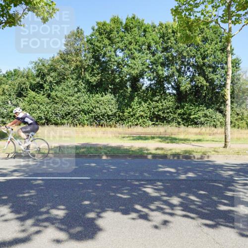 09.08.2026 - GEWOBA Citytriathlon Bremen Michael Burmester http://msf.ph/oto/9961385 09.08.2026 13:12:03 Radfahren 783, 812, 848, 855 meine-sportfotos.de