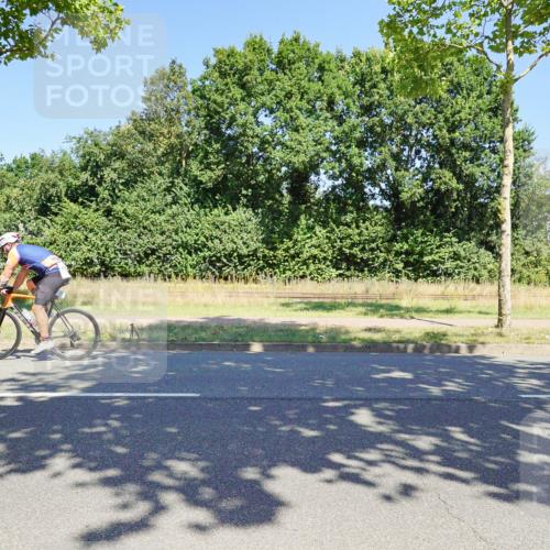 09.08.2026 - GEWOBA Citytriathlon Bremen Michael Burmester http://msf.ph/oto/9961559 09.08.2026 13:19:24 Radfahren 813, 944 meine-sportfotos.de
