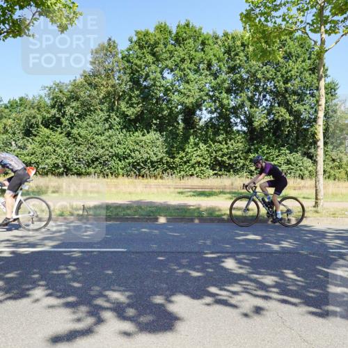 09.08.2026 - GEWOBA Citytriathlon Bremen Michael Burmester http://msf.ph/oto/9961560 09.08.2026 13:19:25 Radfahren 813, 944 meine-sportfotos.de