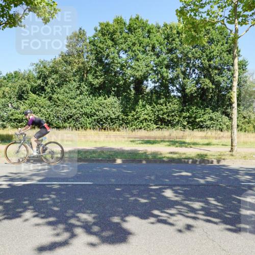 09.08.2026 - GEWOBA Citytriathlon Bremen Michael Burmester http://msf.ph/oto/9961561 09.08.2026 13:19:26 Radfahren 813, 944 meine-sportfotos.de