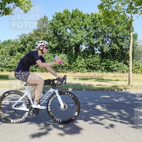 09.08.2026 - GEWOBA Citytriathlon Bremen Michael Burmester http://msf.ph/oto/9961638 09.08.2026 13:24:00 Radfahren 853, 881, 891, 898, 945, 974 meine-sportfotos.de