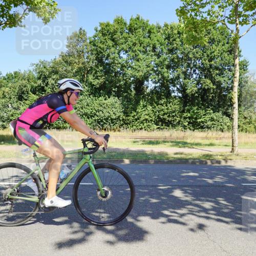 09.08.2026 - GEWOBA Citytriathlon Bremen Michael Burmester http://msf.ph/oto/9961639 09.08.2026 13:24:01 Radfahren 853, 881, 891, 898, 945, 974 meine-sportfotos.de