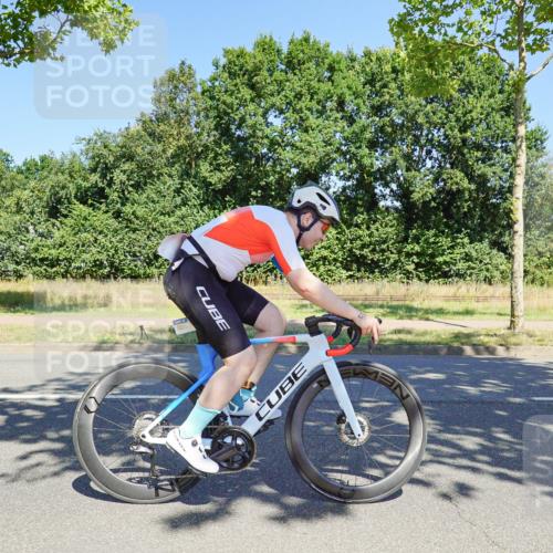 09.08.2026 - GEWOBA Citytriathlon Bremen Michael Burmester http://msf.ph/oto/9961677 09.08.2026 13:26:26 Radfahren 554 meine-sportfotos.de