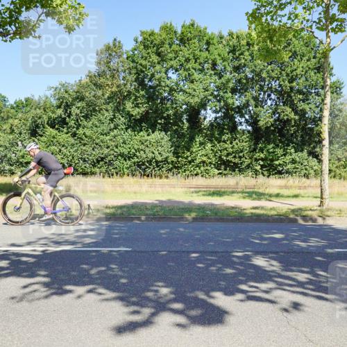 09.08.2026 - GEWOBA Citytriathlon Bremen Michael Burmester http://msf.ph/oto/9961690 09.08.2026 13:28:44 Radfahren  meine-sportfotos.de