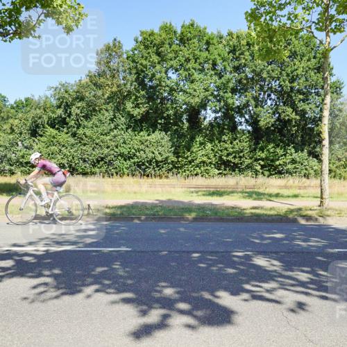 09.08.2026 - GEWOBA Citytriathlon Bremen Michael Burmester http://msf.ph/oto/9961691 09.08.2026 13:29:01 Radfahren  meine-sportfotos.de