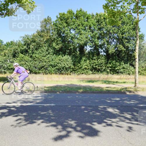 09.08.2026 - GEWOBA Citytriathlon Bremen Michael Burmester http://msf.ph/oto/9961697 09.08.2026 13:29:35 Radfahren 799, 999 meine-sportfotos.de