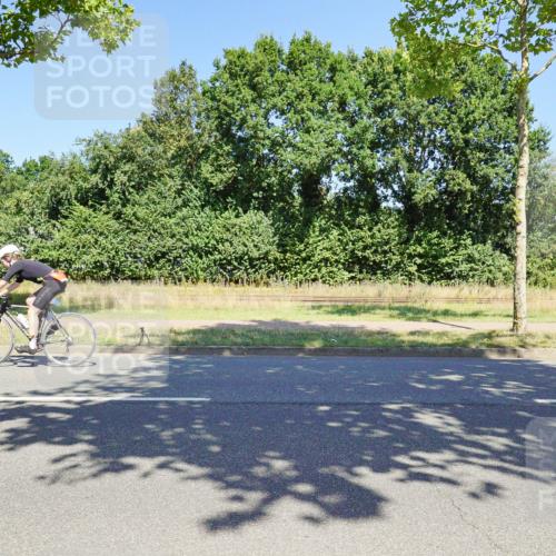 09.08.2026 - GEWOBA Citytriathlon Bremen Michael Burmester http://msf.ph/oto/9961718 09.08.2026 13:31:54 Radfahren 964 meine-sportfotos.de