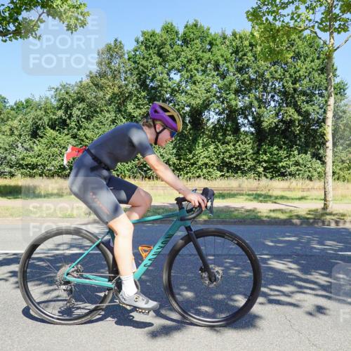 09.08.2026 - GEWOBA Citytriathlon Bremen Michael Burmester http://msf.ph/oto/9961732 09.08.2026 13:33:55 Radfahren 909 meine-sportfotos.de