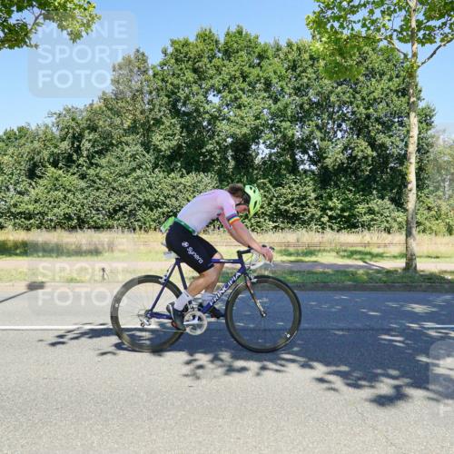 09.08.2026 - GEWOBA Citytriathlon Bremen Michael Burmester http://msf.ph/oto/9961762 09.08.2026 14:06:18 Radfahren 31 meine-sportfotos.de
