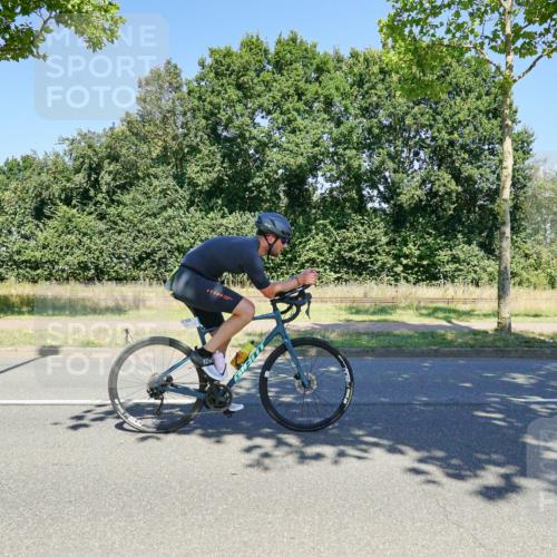 09.08.2026 - GEWOBA Citytriathlon Bremen Michael Burmester http://msf.ph/oto/9961771 09.08.2026 14:07:40 Radfahren 120 meine-sportfotos.de