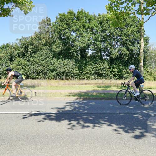 09.08.2026 - GEWOBA Citytriathlon Bremen Michael Burmester http://msf.ph/oto/9961800 09.08.2026 14:09:15 Radfahren 32, 140, 170, 181, 185, 187, 189 meine-sportfotos.de
