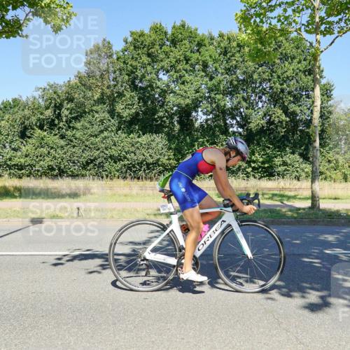 09.08.2026 - GEWOBA Citytriathlon Bremen Michael Burmester http://msf.ph/oto/9961855 09.08.2026 14:10:55 Radfahren 50, 67, 72, 137, 331 meine-sportfotos.de