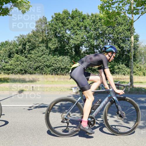 09.08.2026 - GEWOBA Citytriathlon Bremen Michael Burmester http://msf.ph/oto/9962031 09.08.2026 14:16:22 Radfahren 20, 39, 58, 203, 217, 220, 271, 284, 345, 351 meine-sportfotos.de
