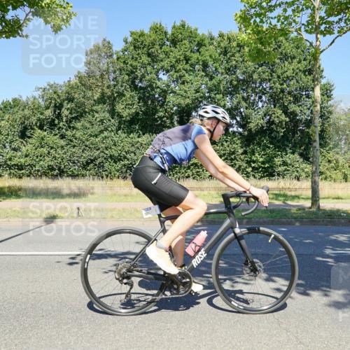 09.08.2026 - GEWOBA Citytriathlon Bremen Michael Burmester http://msf.ph/oto/9962035 09.08.2026 14:16:26 Radfahren 20, 58, 132, 203, 217, 220, 240, 271, 284, 345, 351 meine-sportfotos.de