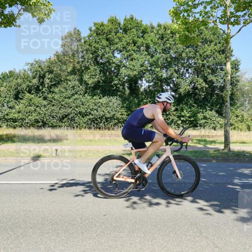 09.08.2026 - GEWOBA Citytriathlon Bremen Michael Burmester http://msf.ph/oto/9962036 09.08.2026 14:16:26 Radfahren 20, 58, 132, 203, 217, 220, 240, 271, 284, 345, 351 meine-sportfotos.de