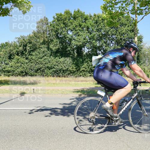 09.08.2026 - GEWOBA Citytriathlon Bremen Michael Burmester http://msf.ph/oto/9962083 09.08.2026 14:17:31 Radfahren 88, 106, 110, 193, 274, 309, 321, 337, 356 meine-sportfotos.de