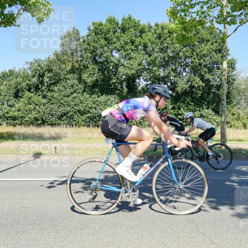 09.08.2026 - GEWOBA Citytriathlon Bremen Michael Burmester http://msf.ph/oto/9962084 09.08.2026 14:17:33 Radfahren 88, 106, 110, 193, 274, 309, 321, 337, 356, 429 meine-sportfotos.de
