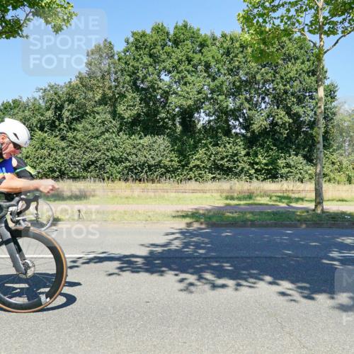 09.08.2026 - GEWOBA Citytriathlon Bremen Michael Burmester http://msf.ph/oto/9962090 09.08.2026 14:17:40 Radfahren 88, 106, 110, 193, 229, 256, 269, 274, 290, 293, 309, 316, 321, 337, 356, 378, 429, 457, 470 meine-sportfotos.de