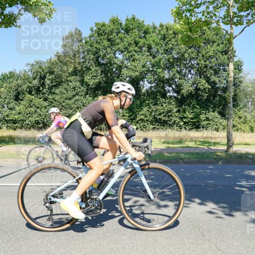 09.08.2026 - GEWOBA Citytriathlon Bremen Michael Burmester http://msf.ph/oto/9962157 09.08.2026 14:18:56 Radfahren 107, 173, 210, 221, 227, 244, 266, 289, 297, 324, 341, 344, 370, 373, 403, 455 meine-sportfotos.de