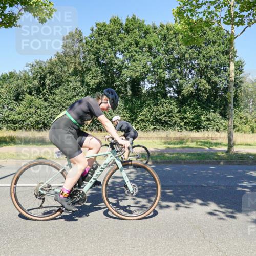 09.08.2026 - GEWOBA Citytriathlon Bremen Michael Burmester http://msf.ph/oto/9962188 09.08.2026 14:19:37 Radfahren 142, 166, 196, 206, 230, 234, 261, 262, 273, 281, 319, 326, 330, 342, 434, 454, 521 meine-sportfotos.de