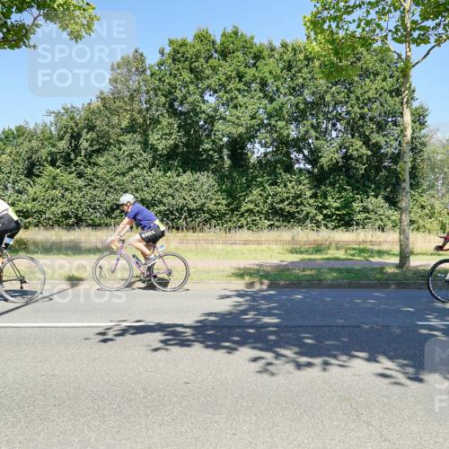 09.08.2026 - GEWOBA Citytriathlon Bremen Michael Burmester http://msf.ph/oto/9962231 09.08.2026 14:20:27 Radfahren 233, 250, 338, 384, 398, 417, 450, 456, 482, 532 meine-sportfotos.de