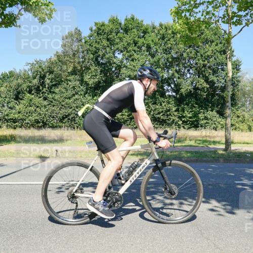 09.08.2026 - GEWOBA Citytriathlon Bremen Michael Burmester http://msf.ph/oto/9962272 09.08.2026 14:21:20 Radfahren 167, 231, 348, 388, 405, 412, 422, 428, 440, 493 meine-sportfotos.de