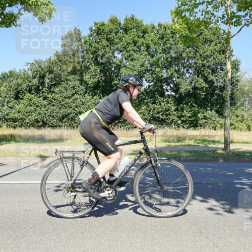 09.08.2026 - GEWOBA Citytriathlon Bremen Michael Burmester http://msf.ph/oto/9962279 09.08.2026 14:21:29 Radfahren 138, 194, 201, 299, 388, 412, 421, 422, 428, 440, 493, 525 meine-sportfotos.de