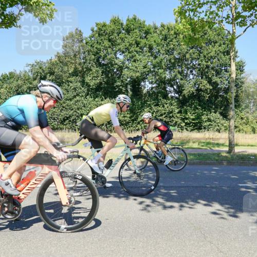 09.08.2026 - GEWOBA Citytriathlon Bremen Michael Burmester http://msf.ph/oto/9962281 09.08.2026 14:21:33 Radfahren 138, 194, 195, 201, 299, 412, 421, 422, 428, 493, 525 meine-sportfotos.de