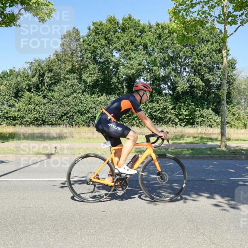 09.08.2026 - GEWOBA Citytriathlon Bremen Michael Burmester http://msf.ph/oto/9962403 09.08.2026 14:24:57 Radfahren 112, 141, 380, 499, 514 meine-sportfotos.de