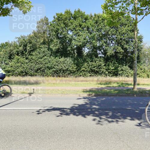 09.08.2026 - GEWOBA Citytriathlon Bremen Michael Burmester http://msf.ph/oto/9962427 09.08.2026 14:25:44 Radfahren 78, 140, 184, 445, 464 meine-sportfotos.de