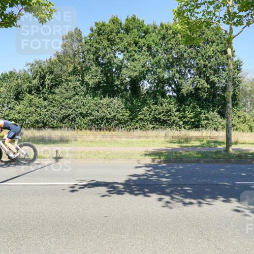 09.08.2026 - GEWOBA Citytriathlon Bremen Michael Burmester http://msf.ph/oto/9962530 09.08.2026 14:29:23 Radfahren 35, 490 meine-sportfotos.de