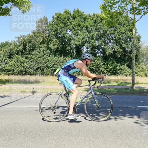 09.08.2026 - GEWOBA Citytriathlon Bremen Michael Burmester http://msf.ph/oto/9962532 09.08.2026 14:29:27 Radfahren 35, 490 meine-sportfotos.de