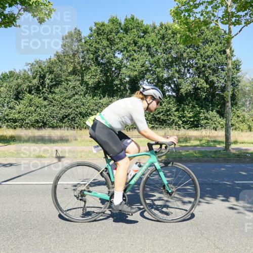 09.08.2026 - GEWOBA Citytriathlon Bremen Michael Burmester http://msf.ph/oto/9962588 09.08.2026 14:31:01 Radfahren 45, 54, 60, 73, 92, 98, 99, 125, 353 meine-sportfotos.de