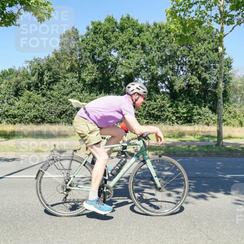 09.08.2026 - GEWOBA Citytriathlon Bremen Michael Burmester http://msf.ph/oto/9962657 09.08.2026 14:33:23 Radfahren 17, 86, 158, 179, 180, 232, 265, 395 meine-sportfotos.de