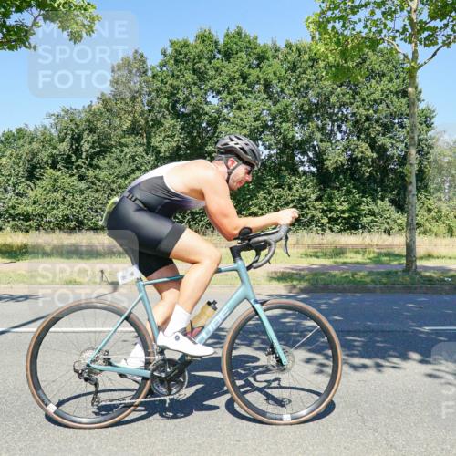 09.08.2026 - GEWOBA Citytriathlon Bremen Michael Burmester http://msf.ph/oto/9962676 09.08.2026 14:33:50 Radfahren 5, 38, 43, 66, 82, 146, 218, 278, 285, 345, 371, 470 meine-sportfotos.de