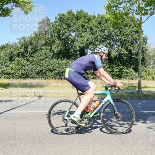 09.08.2026 - GEWOBA Citytriathlon Bremen Michael Burmester http://msf.ph/oto/9962699 09.08.2026 14:34:36 Radfahren 182, 217 meine-sportfotos.de