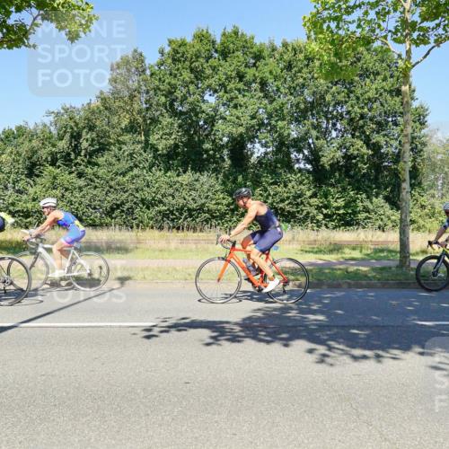 09.08.2026 - GEWOBA Citytriathlon Bremen Michael Burmester http://msf.ph/oto/9962789 09.08.2026 14:36:59 Radfahren 65, 229, 312, 377, 523 meine-sportfotos.de