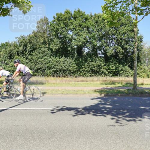 09.08.2026 - GEWOBA Citytriathlon Bremen Michael Burmester http://msf.ph/oto/9962896 09.08.2026 14:39:28 Radfahren 61, 106, 239 meine-sportfotos.de