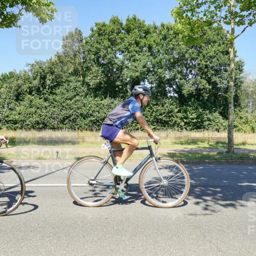 09.08.2026 - GEWOBA Citytriathlon Bremen Michael Burmester http://msf.ph/oto/9962996 09.08.2026 14:42:06 Radfahren 214, 252, 262, 299, 379, 381, 397, 424, 437, 441, 467, 468 meine-sportfotos.de