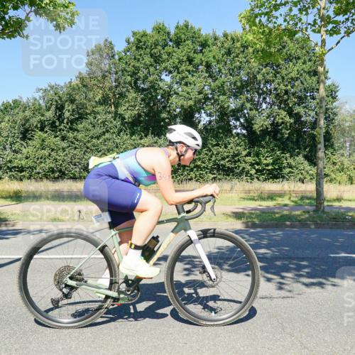 09.08.2026 - GEWOBA Citytriathlon Bremen Michael Burmester http://msf.ph/oto/9963018 09.08.2026 14:42:53 Radfahren 348, 472 meine-sportfotos.de