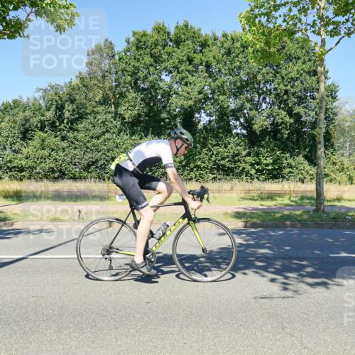 09.08.2026 - GEWOBA Citytriathlon Bremen Michael Burmester http://msf.ph/oto/9963021 09.08.2026 14:43:03 Radfahren 375, 426, 430, 472, 525 meine-sportfotos.de