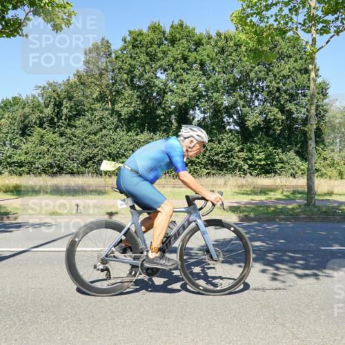 09.08.2026 - GEWOBA Citytriathlon Bremen Michael Burmester http://msf.ph/oto/9963057 09.08.2026 14:44:25 Radfahren 191, 245, 303, 318, 478, 495, 502 meine-sportfotos.de