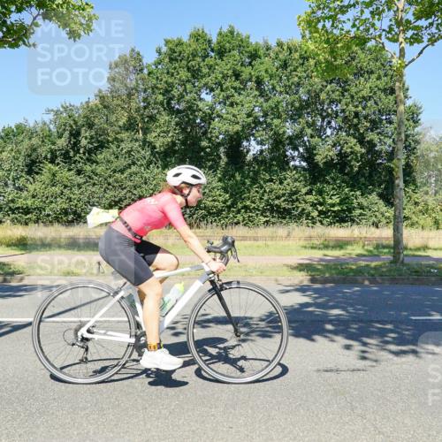 09.08.2026 - GEWOBA Citytriathlon Bremen Michael Burmester http://msf.ph/oto/9963101 09.08.2026 14:46:19 Radfahren 267 meine-sportfotos.de